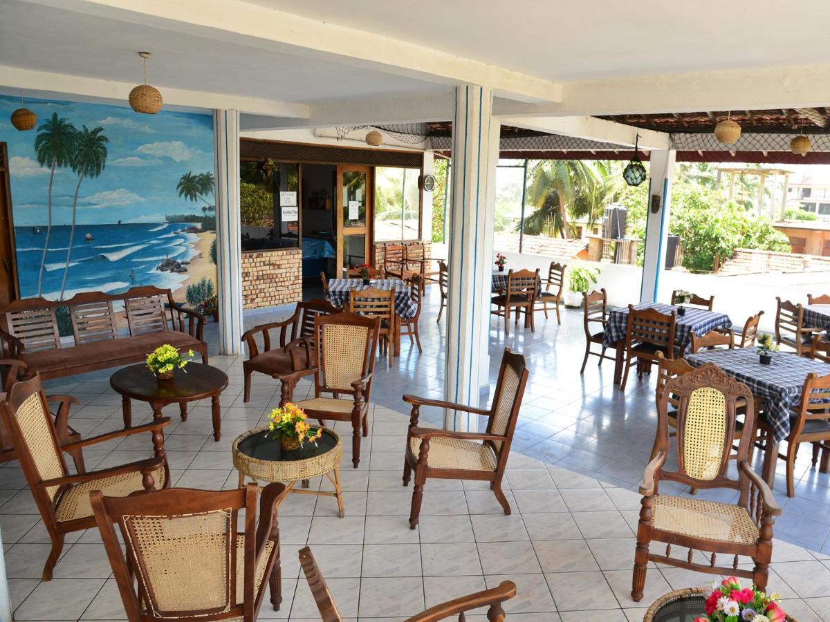 Hotel Happy Tuna Hikkaduwa Exterior photo