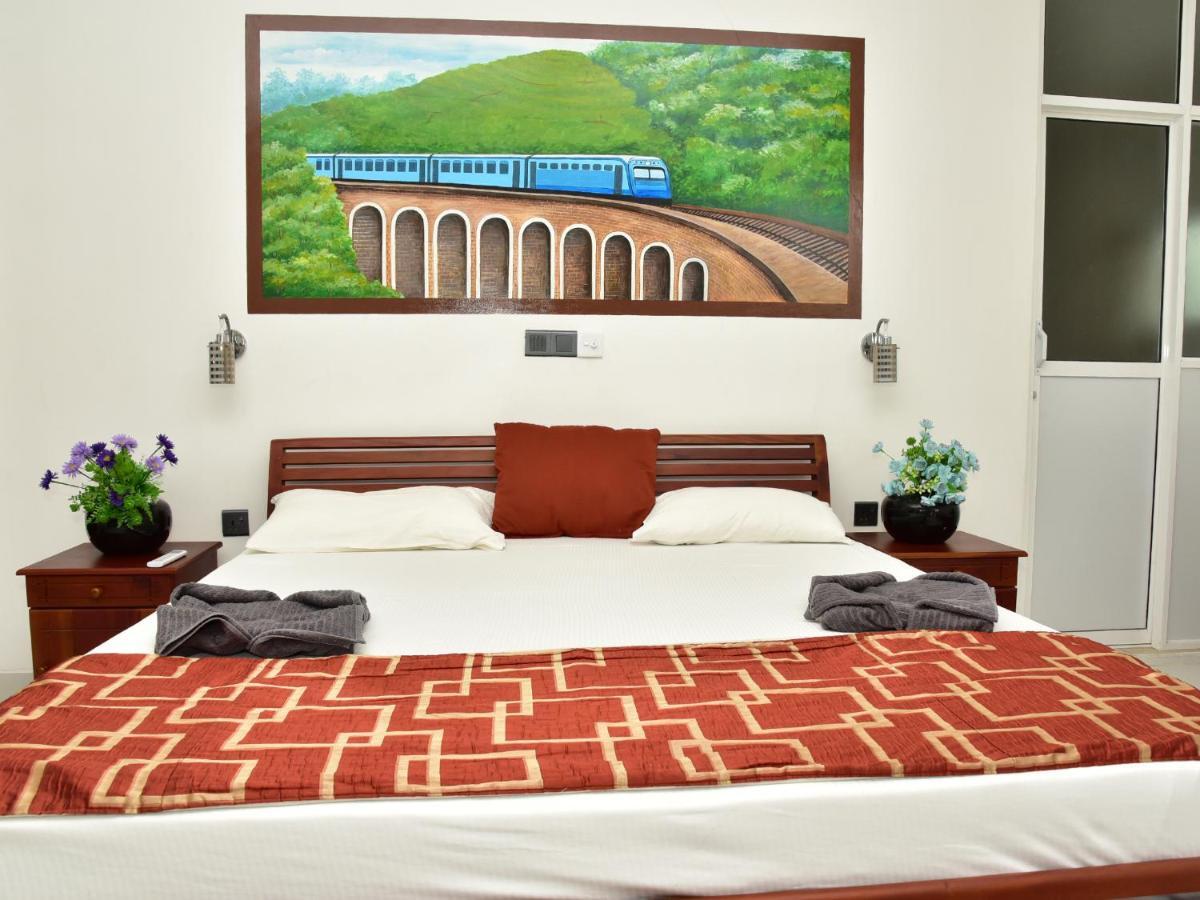 Hotel Happy Tuna Hikkaduwa Exterior photo